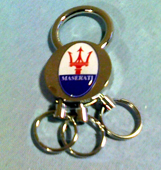 �}�Z���e�BMASERATI�z���C�g�@3�A�L�[�����O