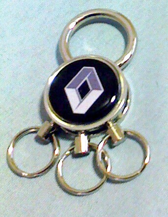 ���m�[�@RENAULT�u���b�N�@3�A�L�[�z���_�[