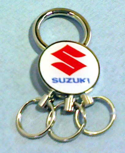 �X�Y�LSUZUKI�@�z���C�g�@3�A�L�[�z���_�[